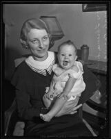 Florence Suddarth holding her baby Royale Regina Leonard, Los Angeles, 1935