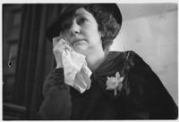 Hazel Glab cries during her testimony, Los Angeles, 1936