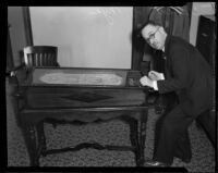 Judge Nye, new presiding judge of the Municipal Court, plays Skippy Board, Los Angeles, 1934