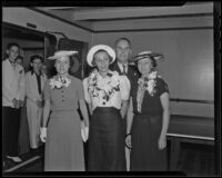 Roy G. Putnam, Annie Putnam, Joan Putnam and Barbara Richards prepare to depart for Honolulu, Beverly Hills, 1936