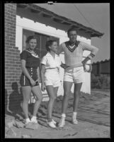 Socialites Ruth Rogers and Alice Hicks chat with actor Charles Farrell, Palm Springs, 1935