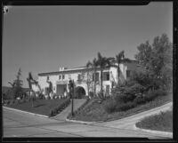 “House of Harmony” mansion in Holmby Hills, Los Angeles, 1933