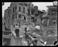 Earthquake-damaged Huntington Hotel, Pasadena, 1933