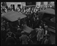 Crowd gathers outside the Los Angeles County courthouse to catch a glimpse of accused murder Louise Peete, Los Angeles, 1921