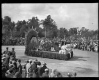 "Iceland" float in the Tournament of Roses Parade, Pasadena, 1932