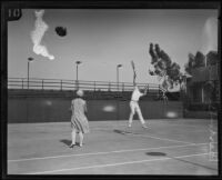 May Sutton Bundy and Cliff Herd at the Pacific Coast doubles tournament, Los Angeles, 1927