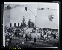 Warner Bros. Studio during the Conference of Studio Unions strike, Los Angeles, 1945
