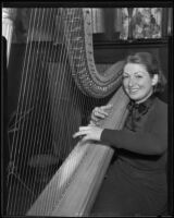 Wally Bedford-Jones playing harp, Los Angeles, 1935