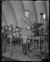 Colonel Reginald Barlow speaks at the Hollywood Bowl, Los Angeles, 1934