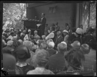 Judge Joe Crail introducing Governor Friend Richardson at the annual midsummer Iowa Picnic in Bixby Park, Long Beach, 1926