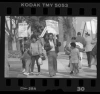 Supporters of mental health care picketing Los Angeles County Board of Supervisors meeting, 1989