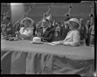 Ernestine Schumann-Heink and Mayor Frank Shaw at a Memorial Day parade, Los Angeles, 1935