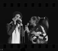 Stevie Wonder and Patti Labelle perform at the Shrine Auditorium