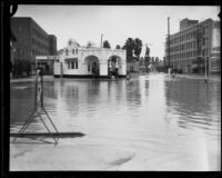 Rain-flooded intersection at Sixth and Catalina Streets, Los Angeles, 1927