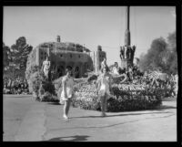 "Casino at Catalina Island" float in the Tournament of Roses Parade, Pasadena, 1933