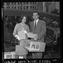 Actress Mary Tyler Moore and Donald Douglas Jr. on Christmas Seal campaign, 1963