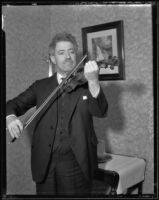 Fritz Kreisler playing the violin, Los Angeles, circa 1930-1939