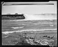 Los Angeles aqueduct, section of pipe and flooded area, Inyo County, 1924