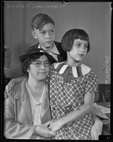 Dorothy Nelson and her children, Alice and Norman Nelson, Los Angeles, 1935