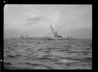 Crane on the breakwater in Los Angeles Harbor, San Pedro (Los Angeles), 1920-1939