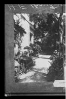 North entrance of the Henry E. Huntington residence, San Marino, 1927 copy print