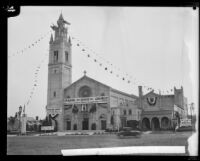 Wilshire Boulevard Congregational Church with fundraising banners, Los Angeles, 1928