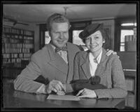 Court aides Frederick O. Fields and Dorothy Koerner apply for a marriage license, Los Angeles, 1936