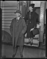 Diplomat Sir Herbert Marler and his wife Beatrice Marler arrive in California, Los Angeles, 1938