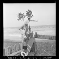 Teresa Thomas and John Armistead at the Beach Club in Santa Monica, Calif., 1966