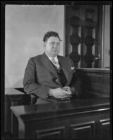 Detective Lieutenant Dick Lucas on the witness stand during the Hickman kidnapping and murder trial, 1928