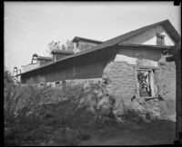 Don Pio Pico's El Ranchito, exterior view from the side, Whittier, [between 1920-1939]