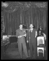 Bob Hope and Bing Crosby entertaining at Los Angeles Times annual sports dinner, 1944