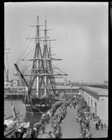 Crowds line up to tour the USF Constitution, San Pedro, 1933