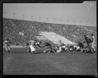 Football game between the USC Trojans and the UCLA Bruins at the Coliseum, Los Angeles, 1932