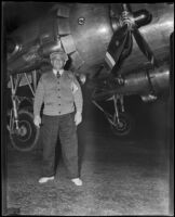 Isadore R. Edelstein, survivor of United Airlines crash at sea, Los Angeles, 1938