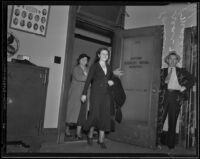 Margaret Fontaine Porter charged for aiding bank robbery, Los Angeles, 1935