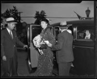 Eleanor Roosevelt arriving at the train station after speaking at the Hollywood Bowl, Los Angeles, 1935