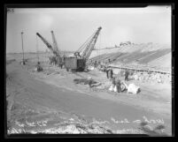 Construction on Los Angeles River Channel between 23rd St. and Downey Road in Vernon, Calif., 1938