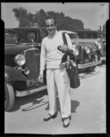 Al Jolson with golf clubs, 1933-1939