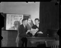 Attorneys Arthur Veitch and Jerry Giesler on the stand with Jack Allen, Los Angeles, 1930s