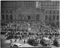 Crowd watching the Labor Day Parade pass in front of City Hall, Los Angeles, September 6, 1937