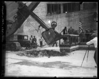 Inez Vermillion and crowd at groundbreaking ceremony for Los Angeles Stock Exchange, 1928