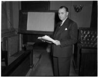 Deputy District Attorney Russell E. Parsons at the liquor license bribe trial, Los Angeles, October 1939-May 1940