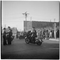 Police on hand to deal with strikers during the Conference of Studio Unions strike against all Hollywood studios, Los Angeles, October 19, 1945