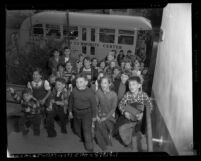 Children unloading from Eastside Jewish Community Center bus in Los Angeles, Calif., 1952