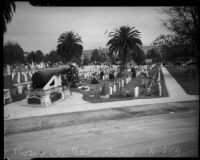 Volunteers decorate Rosedale Cemetery for Memorial Day, Los Angeles, 1935