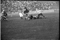 Loyola Lions face Santa Clara Broncos at the Coliseum, Los Angeles, 1937