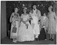 Clubwomen at a picnic meeting of county women's club presidents and chairmen, Los Angeles, July 10, 1939