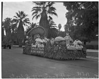 "Snow White and the seven dwarfs" float in the Tournament of Roses Parade, Pasadena, 1938