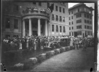 President Franklin D. Roosevelt’s motorcade outside veterans facility during tour, Los Angeles, October 1, 1935